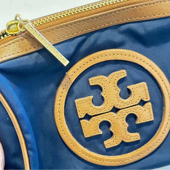 Tory Burch Makeup Toiletries Bag - Picture 3 of 3